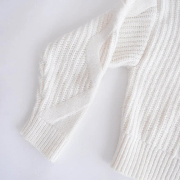 Elizabeth and James Cream Cable Knit Slightly Cropped Mockneck Sweater Med - Picture 8 of 12